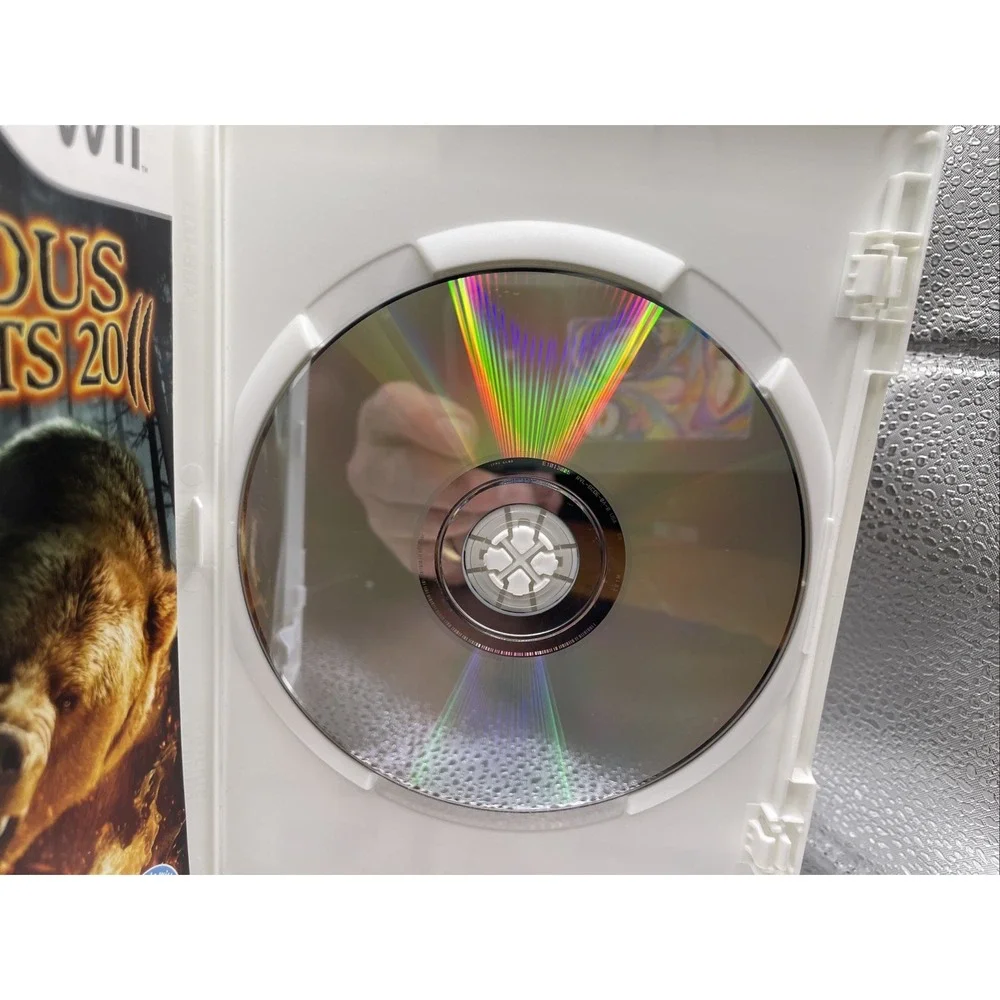 Cabelas 2013 Dangerous Hunts‎ Nintendo Wii Complete in Box